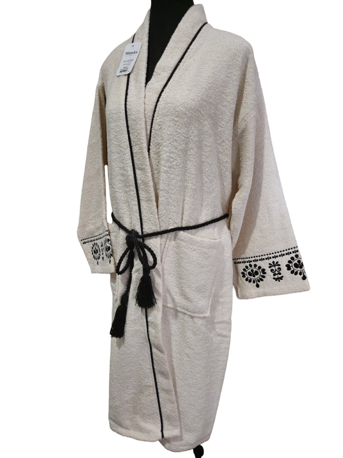 Turkish Cotton Towel and bathrobe Set My Home Exclusive. Quality Turkish cotton luxury towels and bathrobe sets. Luxurious and stylish towels and bathrobes. Wedding gifts and bridal wear.