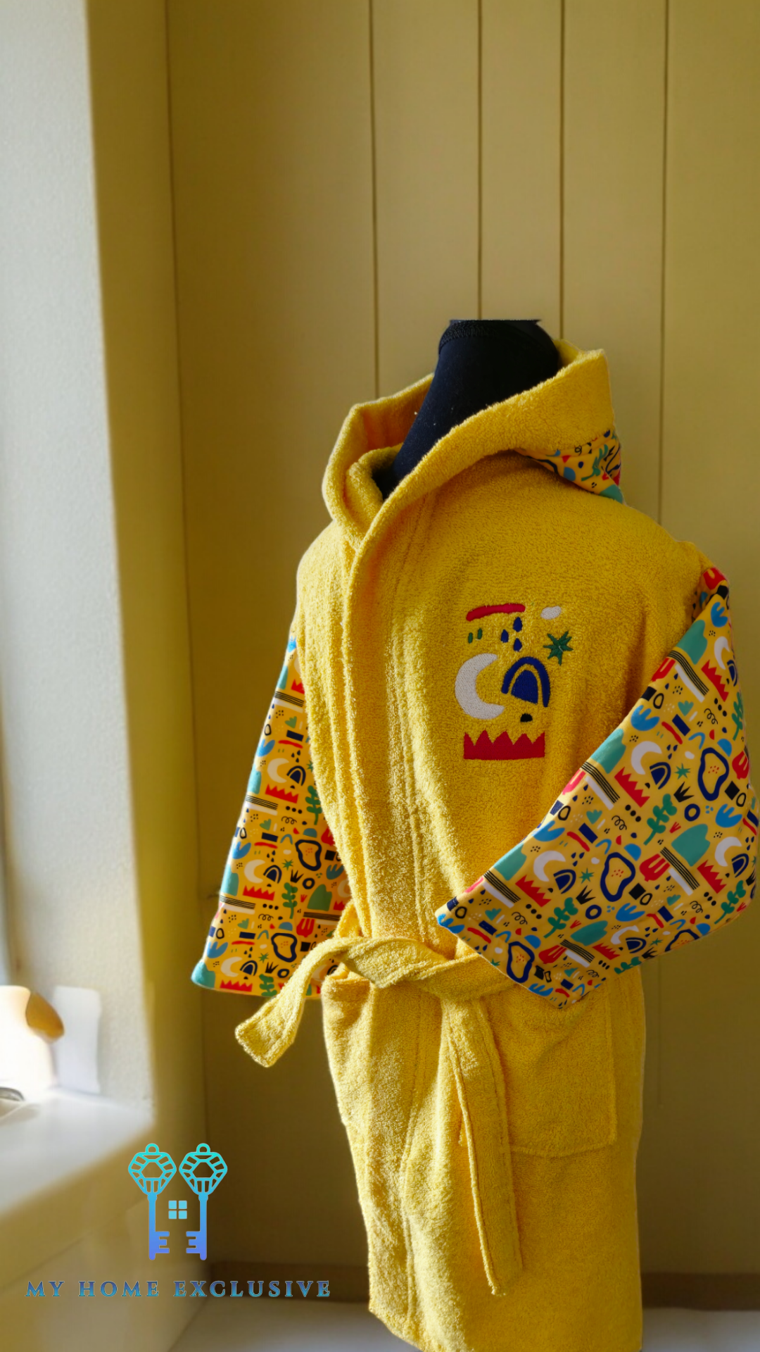 Kids bathrobes and towels, Turkish cotton colourful, unique and luxurious. Fun kids bath time, kids swimming lessons, bubble bath, pure cotton, gift ideas, pool party, children’s birthday present.