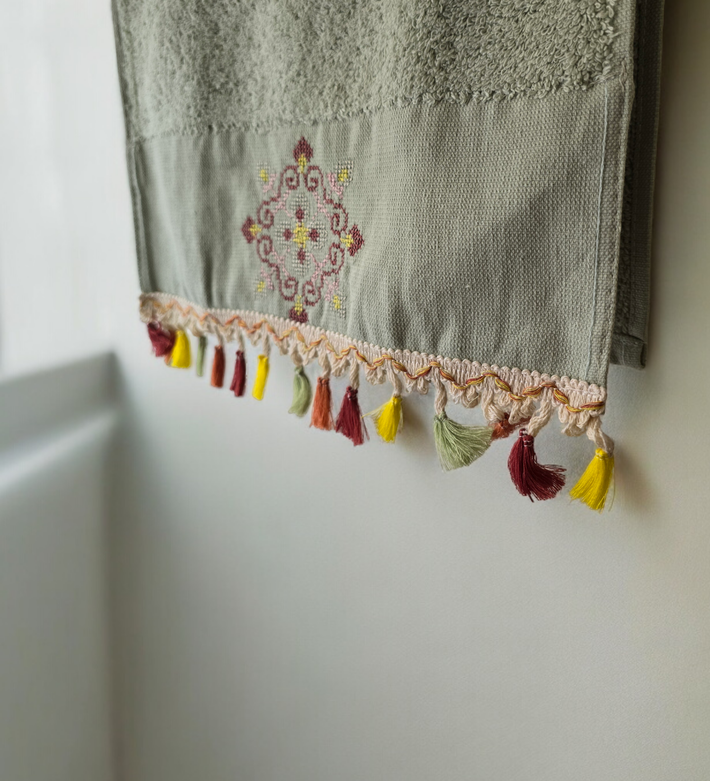 Turkish cotton traditional colourful towels. Unique and luxurious towels. Luxurious and stylish towels.