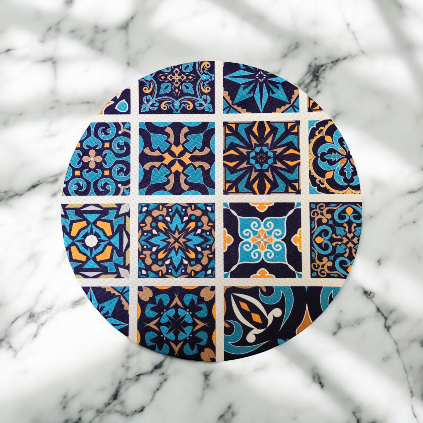 Turkish cotton kitchen décor, place mats and table runners. Traditional Turkish designs. Kitchen and lounge decor, stylish and unique kitchen and lounge room items. Gift ideas, housewarming gift. Colourful home designs.