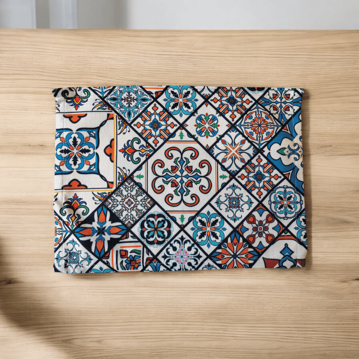 Turkish cotton kitchen décor, place mats and table runners. Traditional Turkish designs. Kitchen and lounge decor, stylish and unique kitchen and lounge room items. Gift ideas, housewarming gift. Colourful home designs.