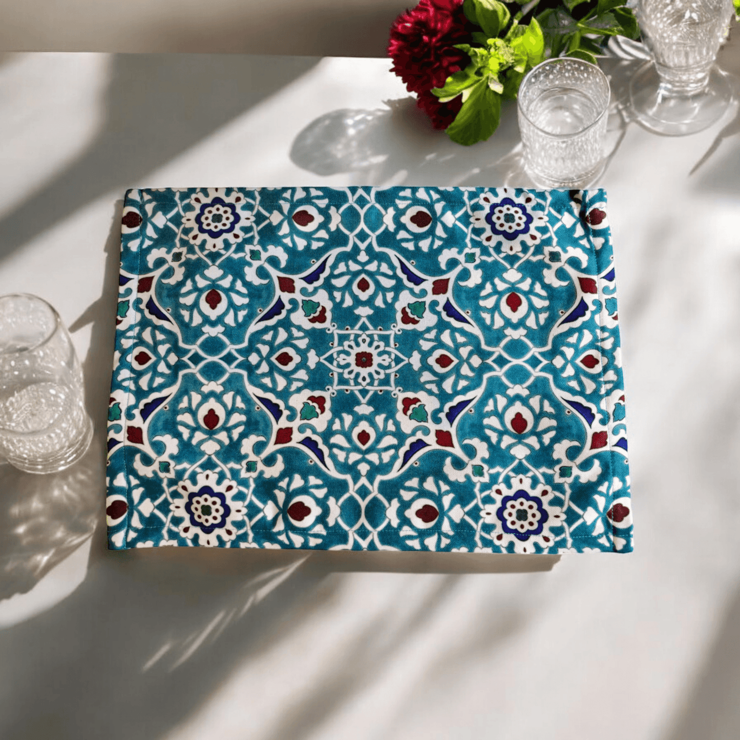 Turkish cotton kitchen décor, place mats and table runners. Traditional Turkish designs. Kitchen and lounge decor, stylish and unique kitchen and lounge room items. Gift ideas, housewarming gift. Colourful home designs.