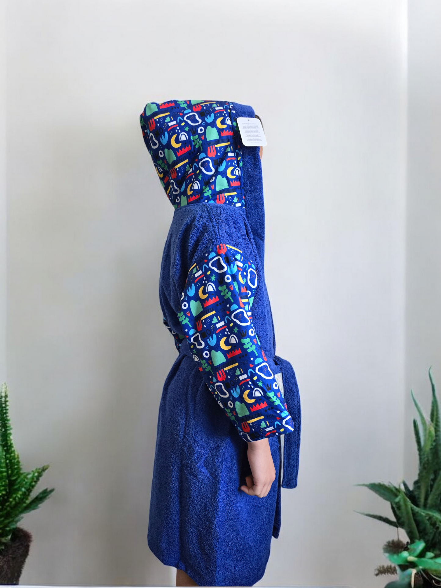 Kids bathrobes and towels, Turkish cotton colourful, unique and luxurious. Fun kids bath time, kids swimming lessons, bubble bath, pure cotton, gift ideas, pool party, children’s birthday present.