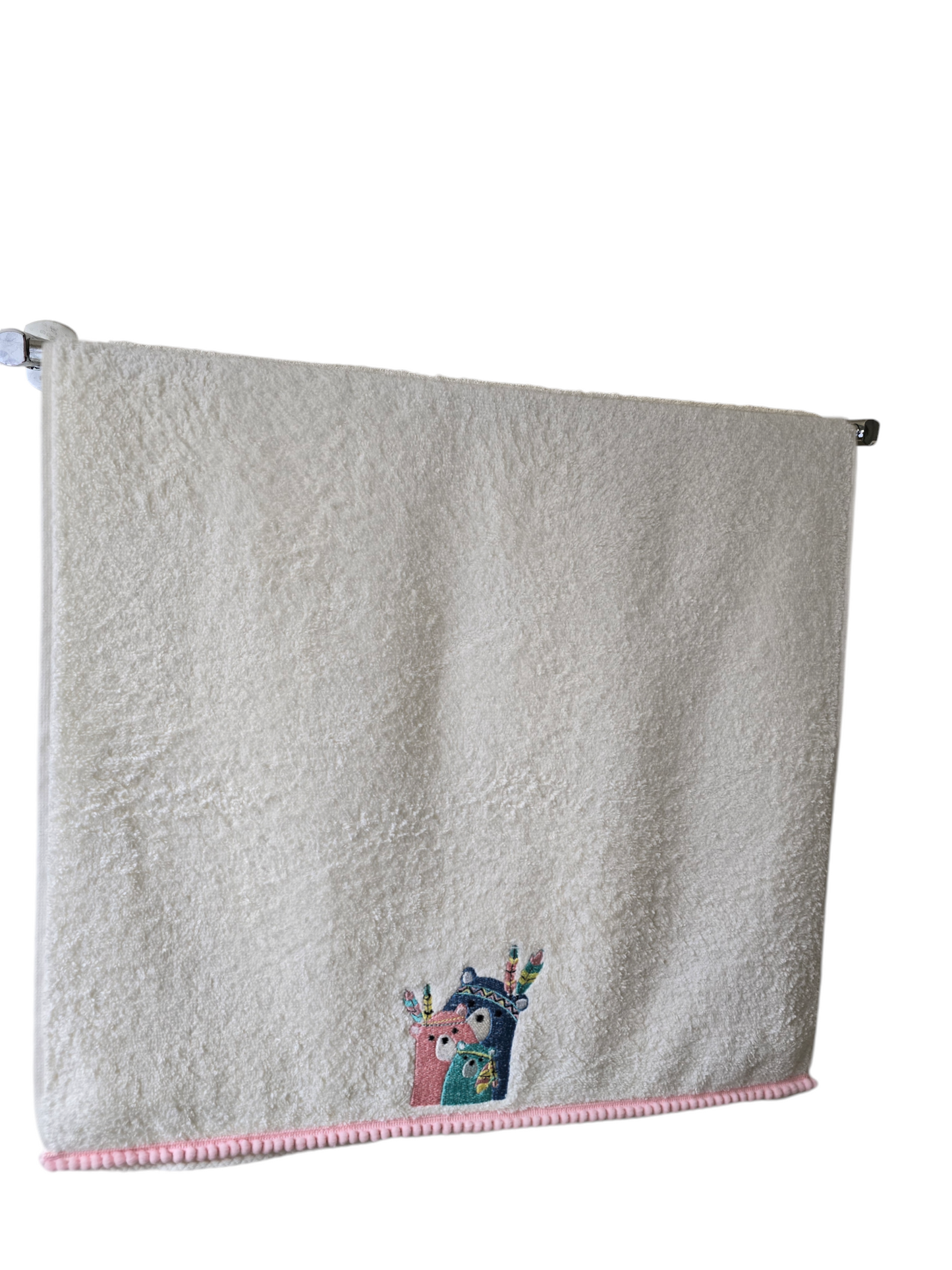 100% cotton soft and absorbent kids bathrobes, perfect for bath or pool time. Kids bathrobes and towels, Turkish cotton colourful, unique and luxurious. Fun kids bath time, kids swimming lessons, bubble bath, pure cotton, gift ideas, pool party, children’s birthday present.