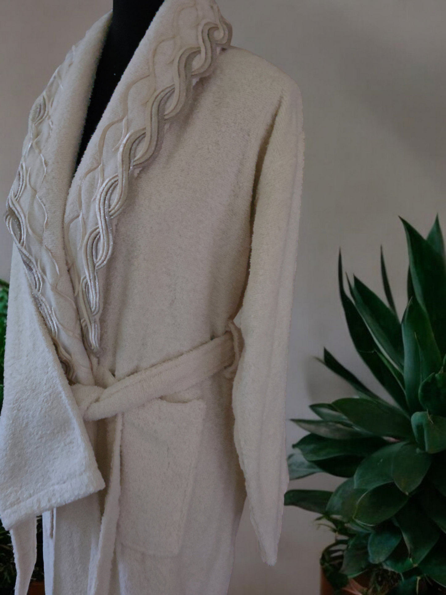 Turkish Cotton Towel and bathrobe Set My Home Exclusive. Quality Turkish cotton luxury towels and bathrobe sets. Luxurious and stylish towels and bathrobes. Wedding gifts and bridal wear.