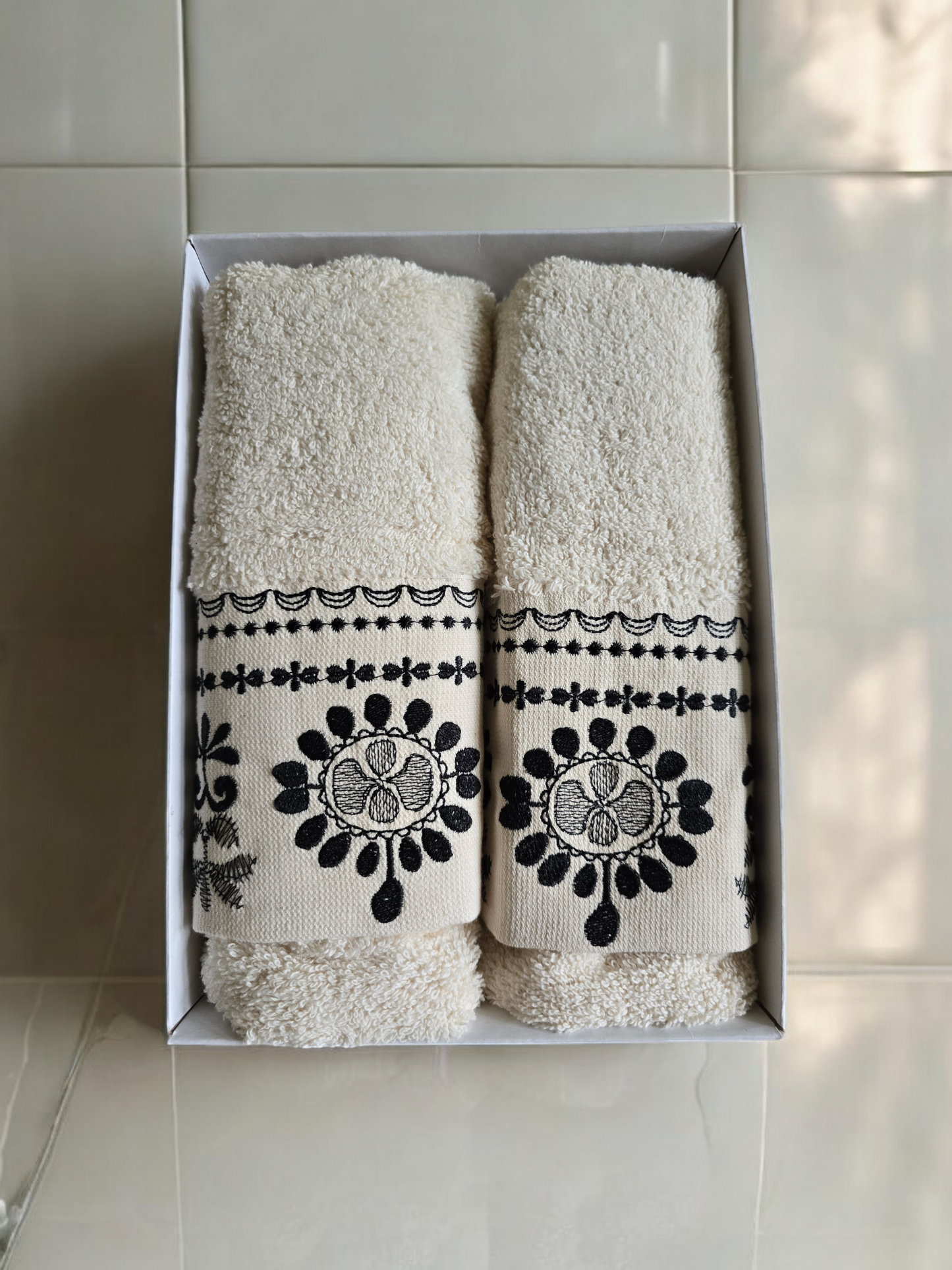 Turkish Cotton Towel Set My Home Exclusive. Quality Turkish cotton luxury towels and towel sets. Luxurious and stylish towels.