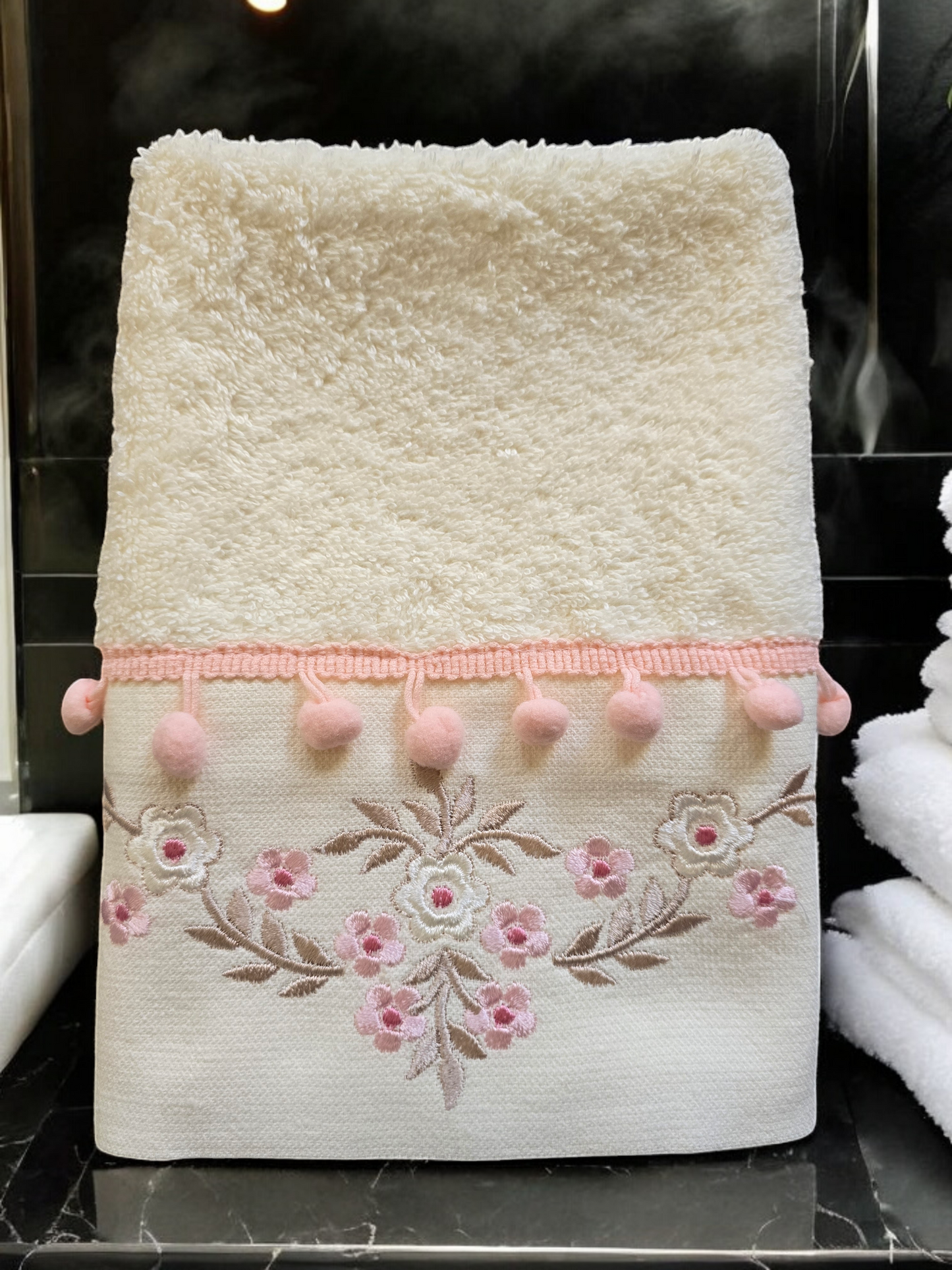 Turkish cotton traditional colourful towels. Unique and luxurious towels. Luxurious and stylish towels.