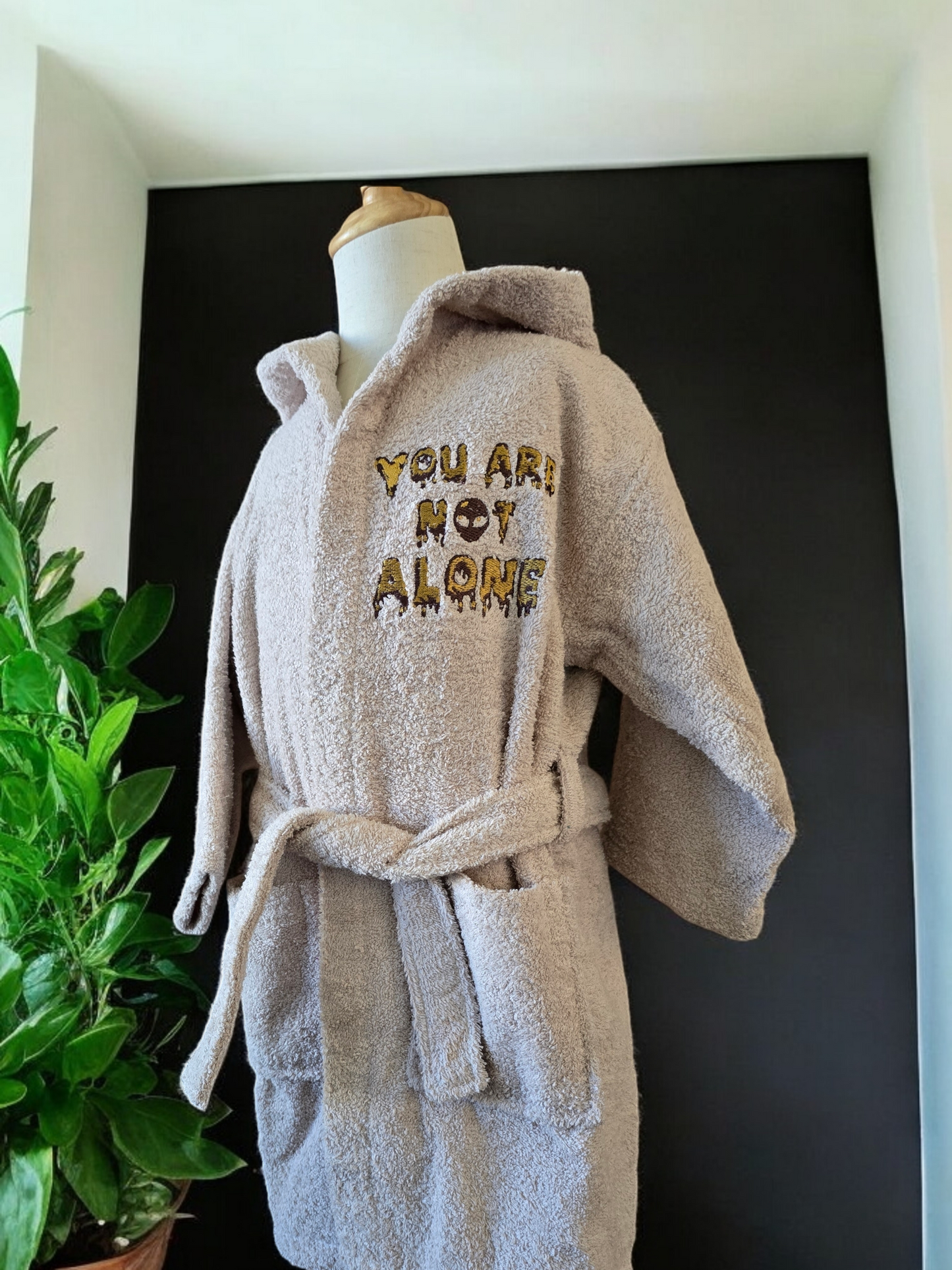 Kids bathrobes and towels, Turkish cotton colourful, unique and luxurious. Fun kids bath time, kids swimming lessons, bubble bath, pure cotton, gift ideas, pool party, children’s birthday present.