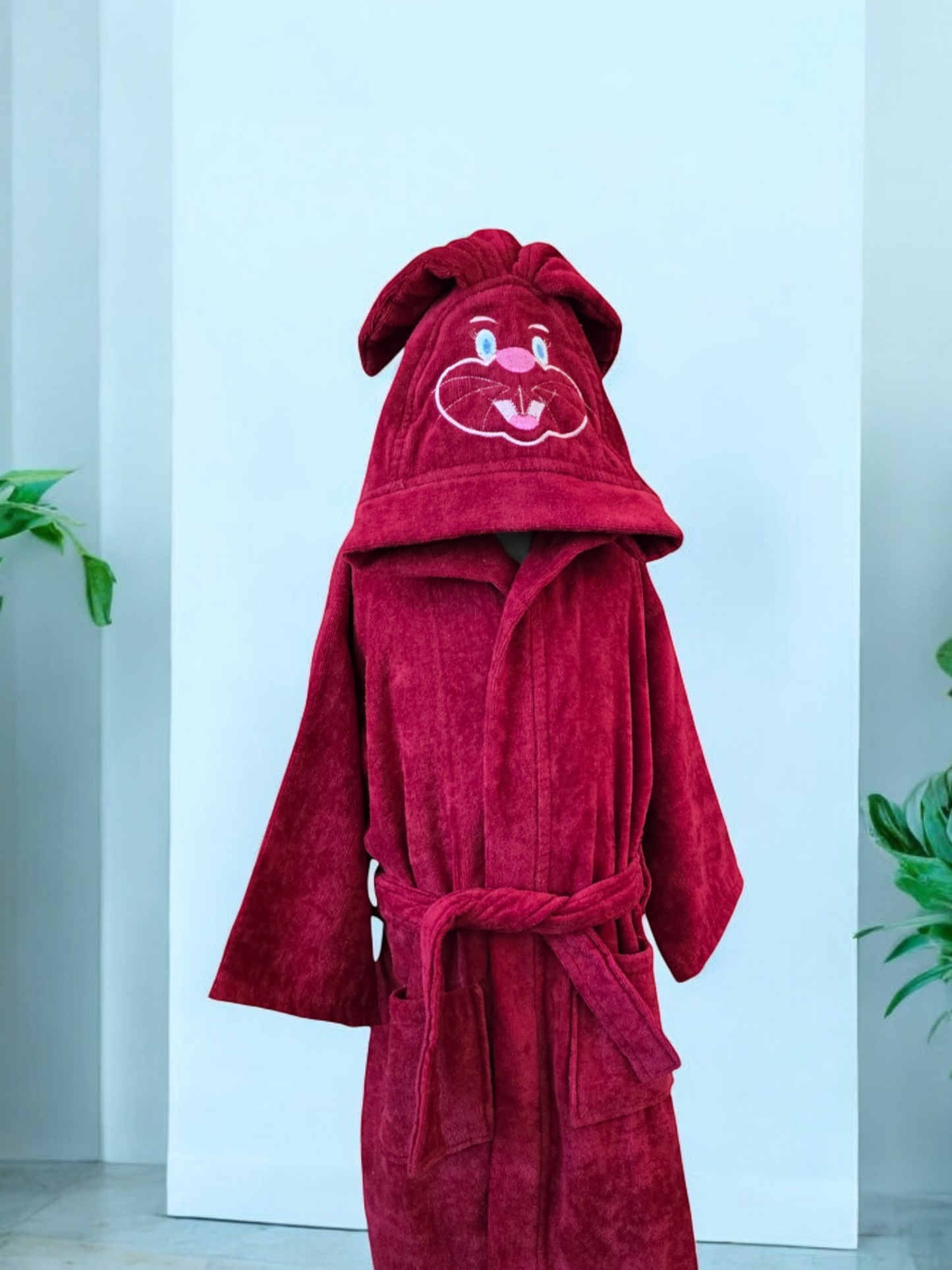 100% cotton soft and absorbent kids bathrobes, perfect for bath or pool time. Kids bathrobes and towels, Turkish cotton colourful, unique and luxurious. Fun kids bath time, kids swimming lessons, bubble bath, pure cotton, gift ideas, pool party, children’s birthday present.