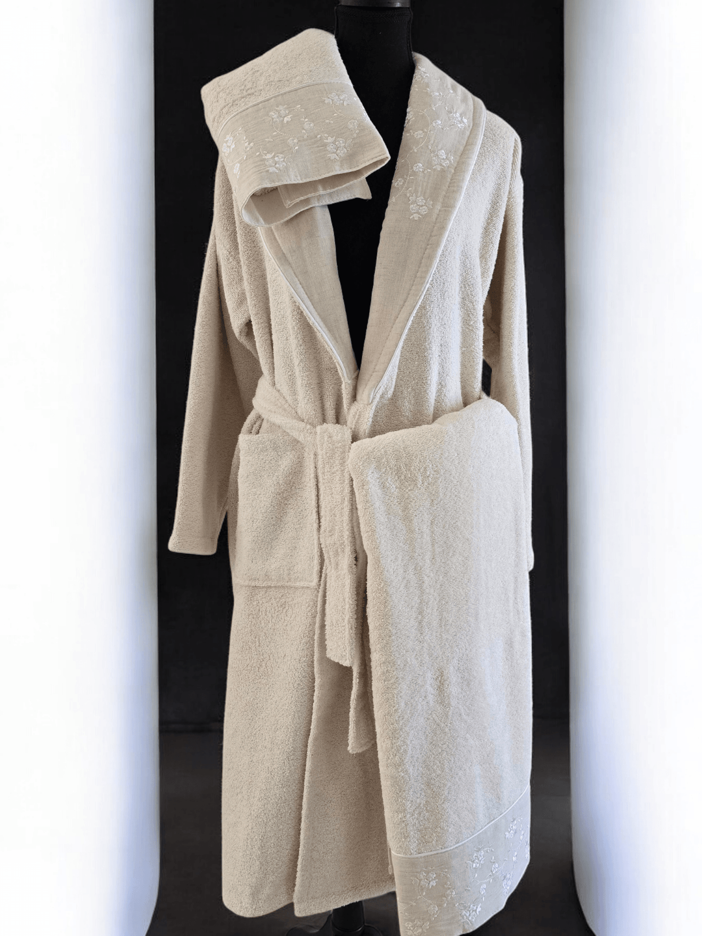 Turkish Cotton Towel and bathrobe Set My Home Exclusive. Quality Turkish cotton luxury towels and bathrobe sets. Luxurious and stylish towels and bathrobes. Wedding gifts and bridal wear.