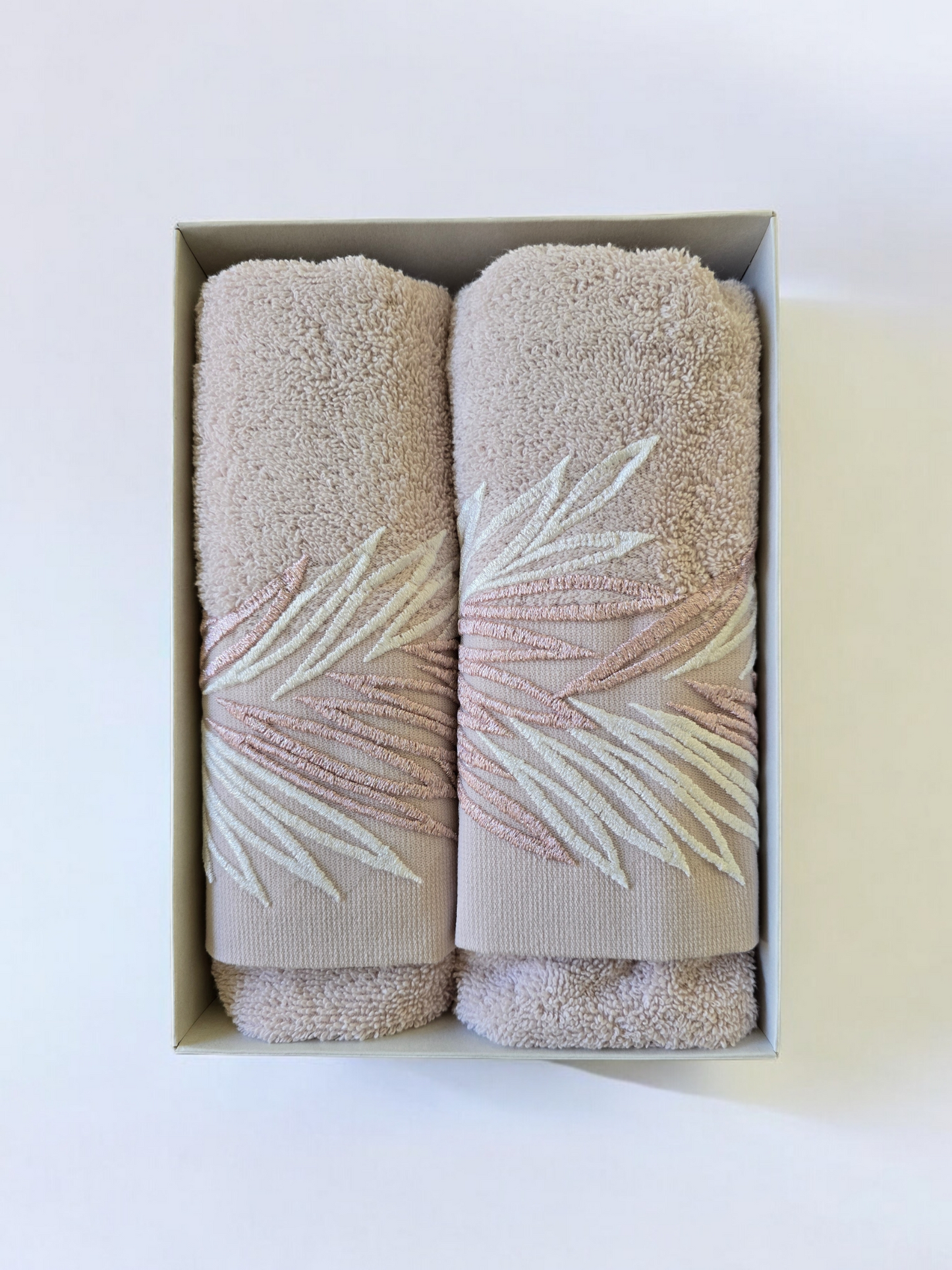 Turkish Cotton Towel Set My Home Exclusive. Quality Turkish cotton luxury towels and towel sets. Luxurious and stylish towels.