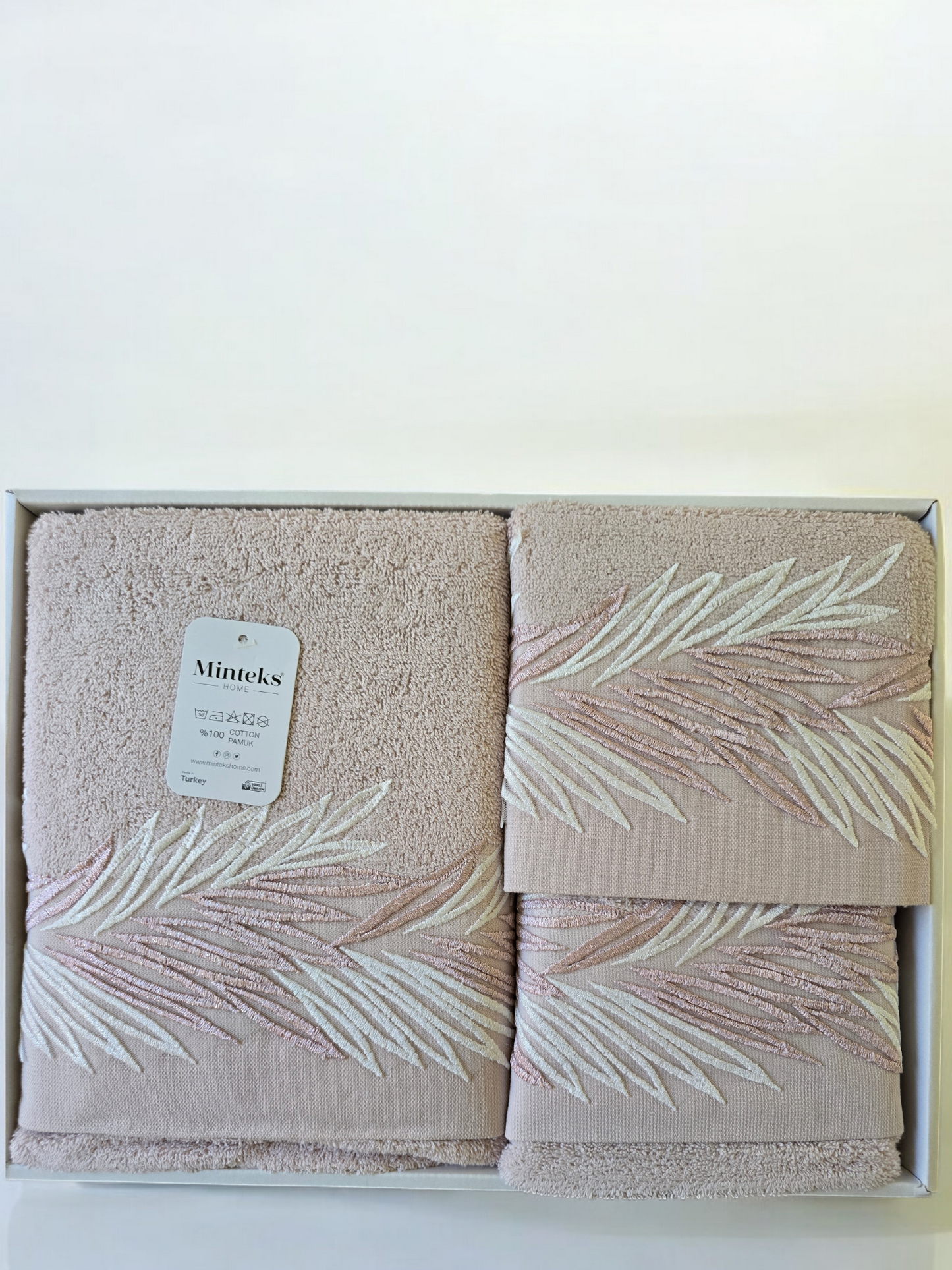 Turkish Cotton Towel Set My Home Exclusive. Quality Turkish cotton luxury towels and towel sets. Luxurious and stylish towels.