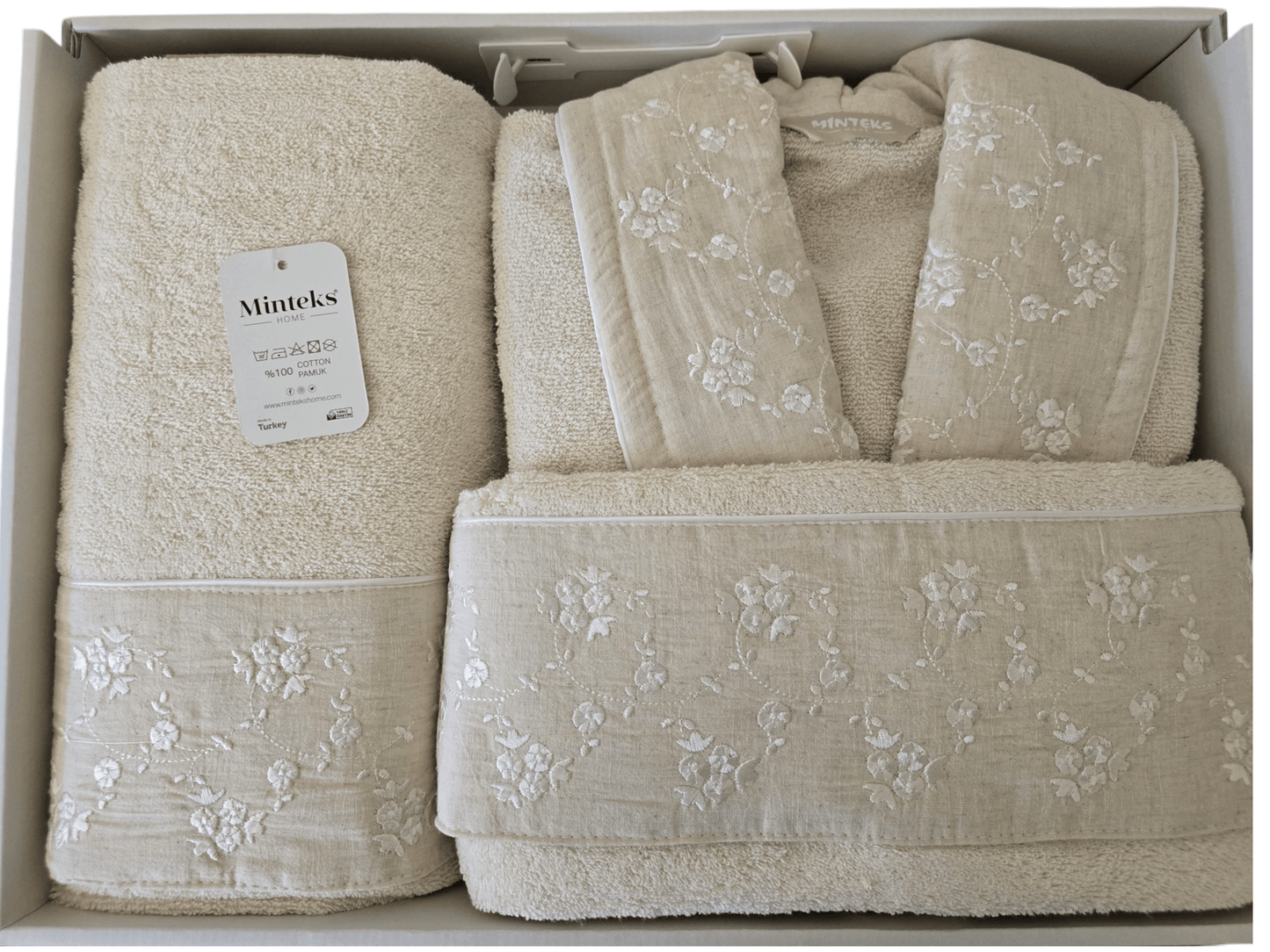 Zeina 3-piece bathrobe set made of soft Turkish cotton in cream, includes robe and two towels