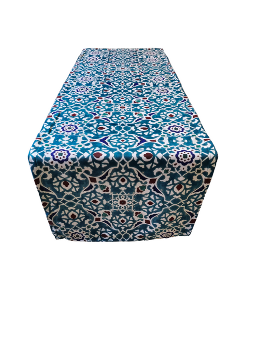 Turkish cotton kitchen décor, place mats and table runners. Traditional Turkish designs. Kitchen and lounge decor, stylish and unique kitchen and lounge room items. Gift ideas, housewarming gift. Colourful home designs.