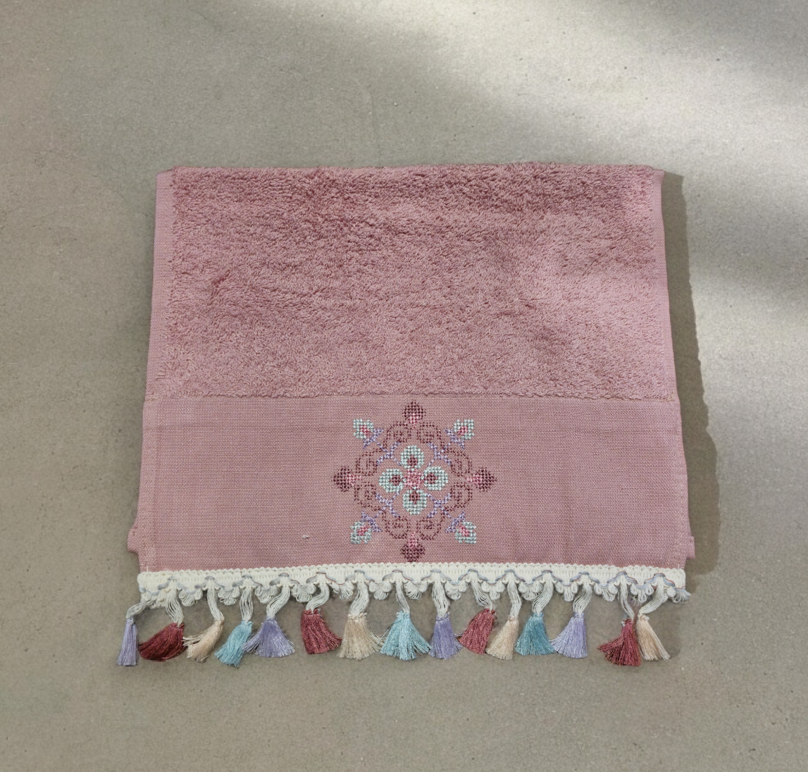 Turkish cotton traditional colourful towels. Unique and luxurious towels. Luxurious and stylish towels.