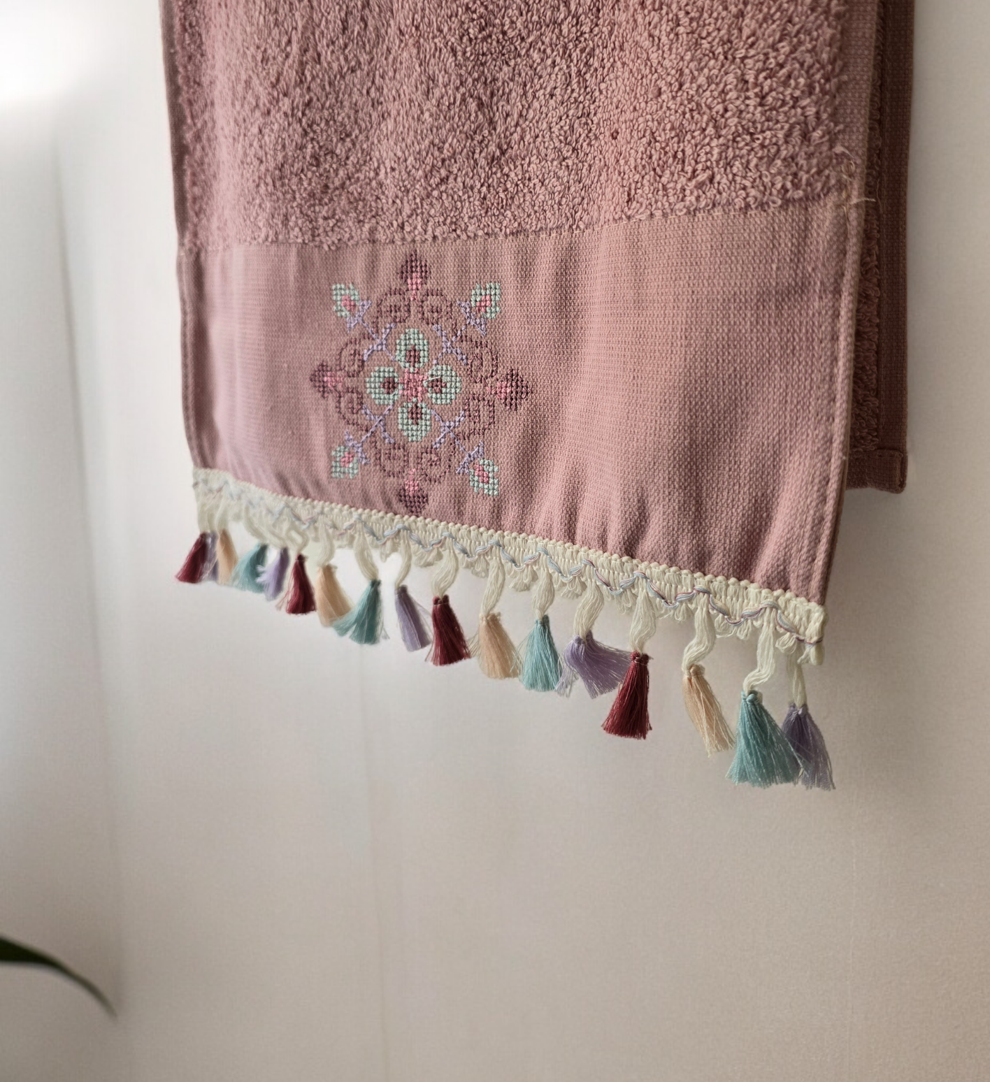 Turkish cotton traditional colourful towels. Unique and luxurious towels. Luxurious and stylish towels.