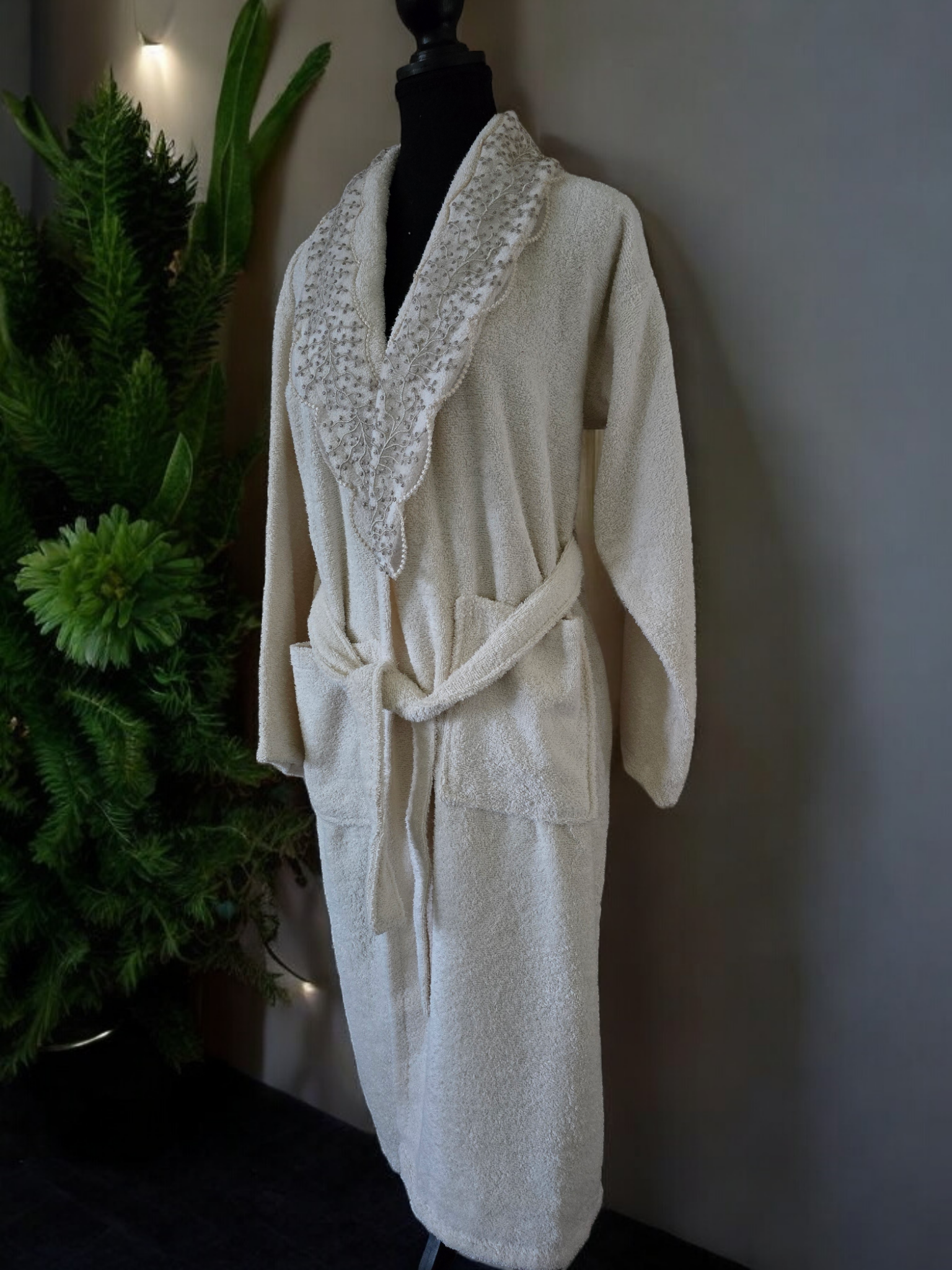 Turkish Cotton Towel and bathrobe Set My Home Exclusive. Quality Turkish cotton luxury towels and bathrobe sets. Luxurious and stylish towels and bathrobes. Wedding gifts and bridal wear.