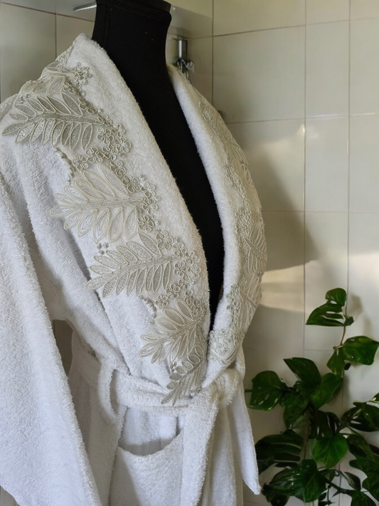 Turkish Cotton Towel and bathrobe Set My Home Exclusive. Quality Turkish cotton luxury towels and bathrobe sets. Luxurious and stylish towels and bathrobes. Wedding gifts and bridal wear.