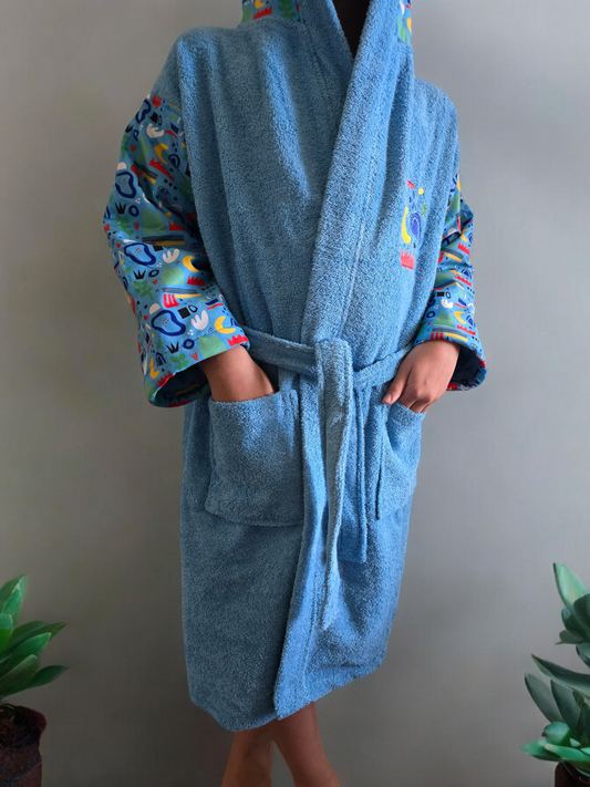 Kids bathrobes and towels, Turkish cotton colourful, unique and luxurious. Fun kids bath time, kids swimming lessons, bubble bath, pure cotton, gift ideas, pool party, children’s birthday present.