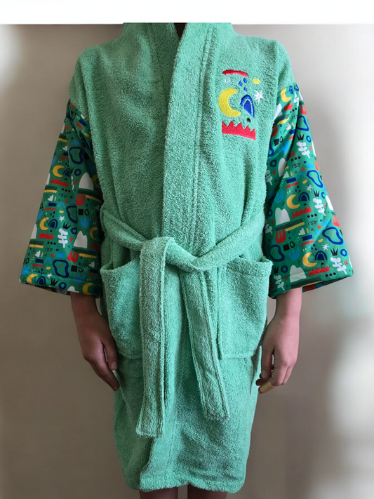 Kids bathrobes and towels, Turkish cotton colourful, unique and luxurious. Fun kids bath time, kids swimming lessons, bubble bath, pure cotton, gift ideas, pool party, children’s birthday present.