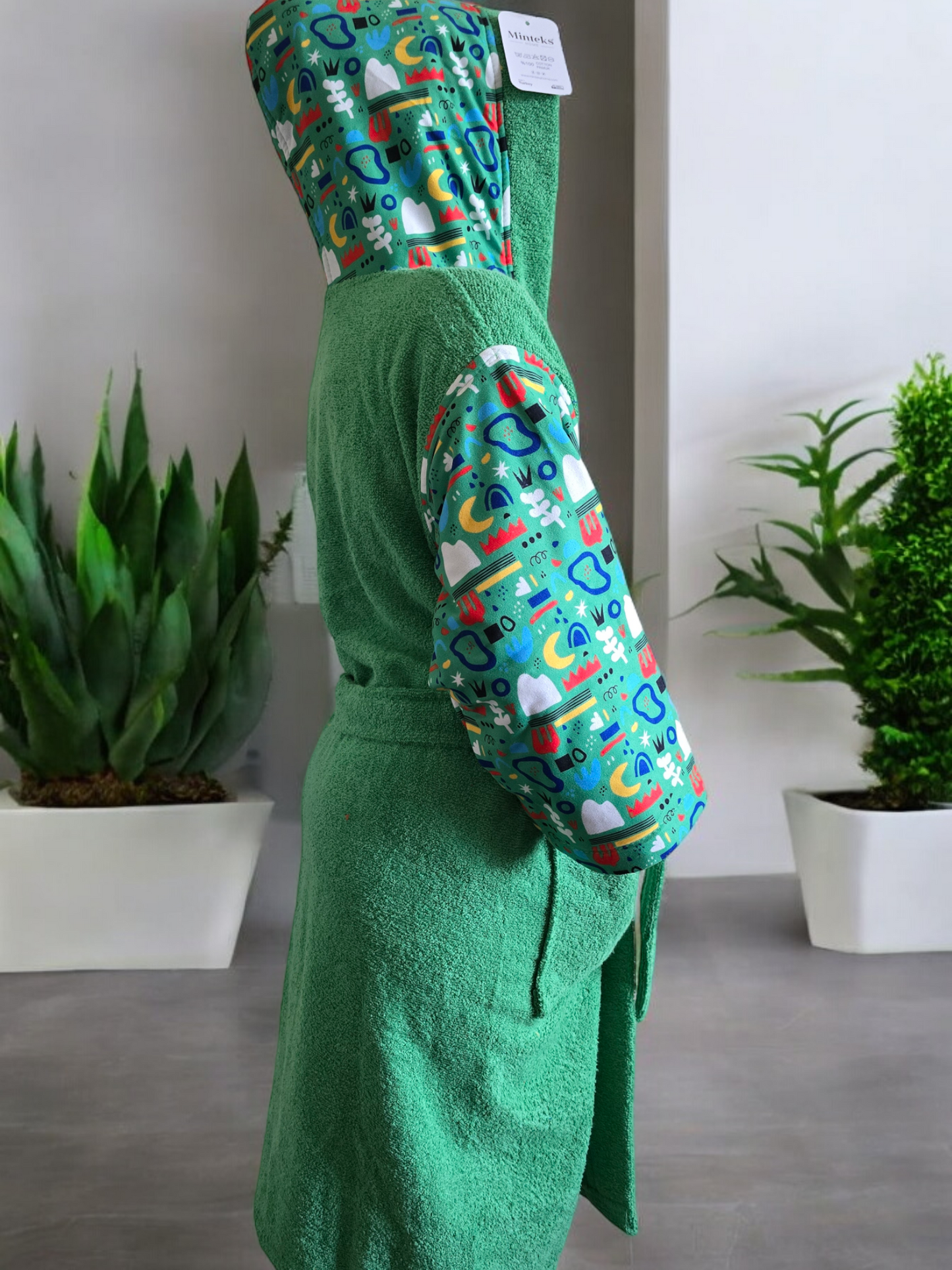 Kids bathrobes and towels, Turkish cotton colourful, unique and luxurious. Fun kids bath time, kids swimming lessons, bubble bath, pure cotton, gift ideas, pool party, children’s birthday present.