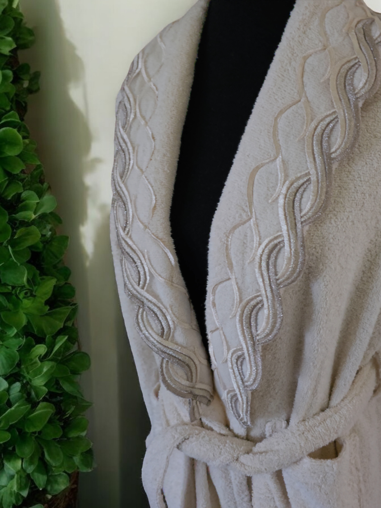 Turkish Cotton Towel and bathrobe Set My Home Exclusive. Quality Turkish cotton luxury towels and bathrobe sets. Luxurious and stylish towels and bathrobes. Wedding gifts and bridal wear. 