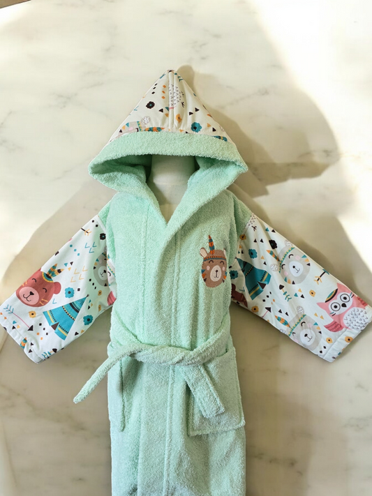 100% cotton soft and absorbent kids bathrobes, perfect for bath or pool time. Kids bathrobes and towels, Turkish cotton colourful, unique and luxurious. Fun kids bath time, kids swimming lessons, bubble bath, pure cotton, gift ideas, pool party, children’s birthday present.