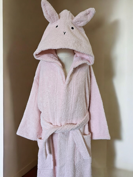 100% cotton soft and absorbent kids bathrobes, perfect for bath or pool time. Kids bathrobes and towels, Turkish cotton colourful, unique and luxurious. Fun kids bath time, kids swimming lessons, bubble bath, pure cotton, gift ideas, pool party, children’s birthday present.