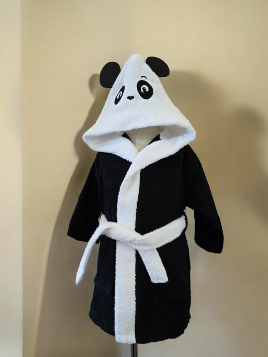 100% cotton soft and absorbent kids bathrobes, perfect for bath or pool time. Kids bathrobes and towels, Turkish cotton colourful, unique and luxurious. Fun kids bath time, kids swimming lessons, bubble bath, pure cotton, gift ideas, pool party, children’s birthday present.