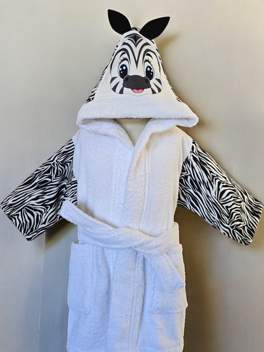 100% cotton soft and absorbent kids bathrobes, perfect for bath or pool time. Kids bathrobes and towels, Turkish cotton colourful, unique and luxurious. Fun kids bath time, kids swimming lessons, bubble bath, pure cotton, gift ideas, pool party, children’s birthday present.