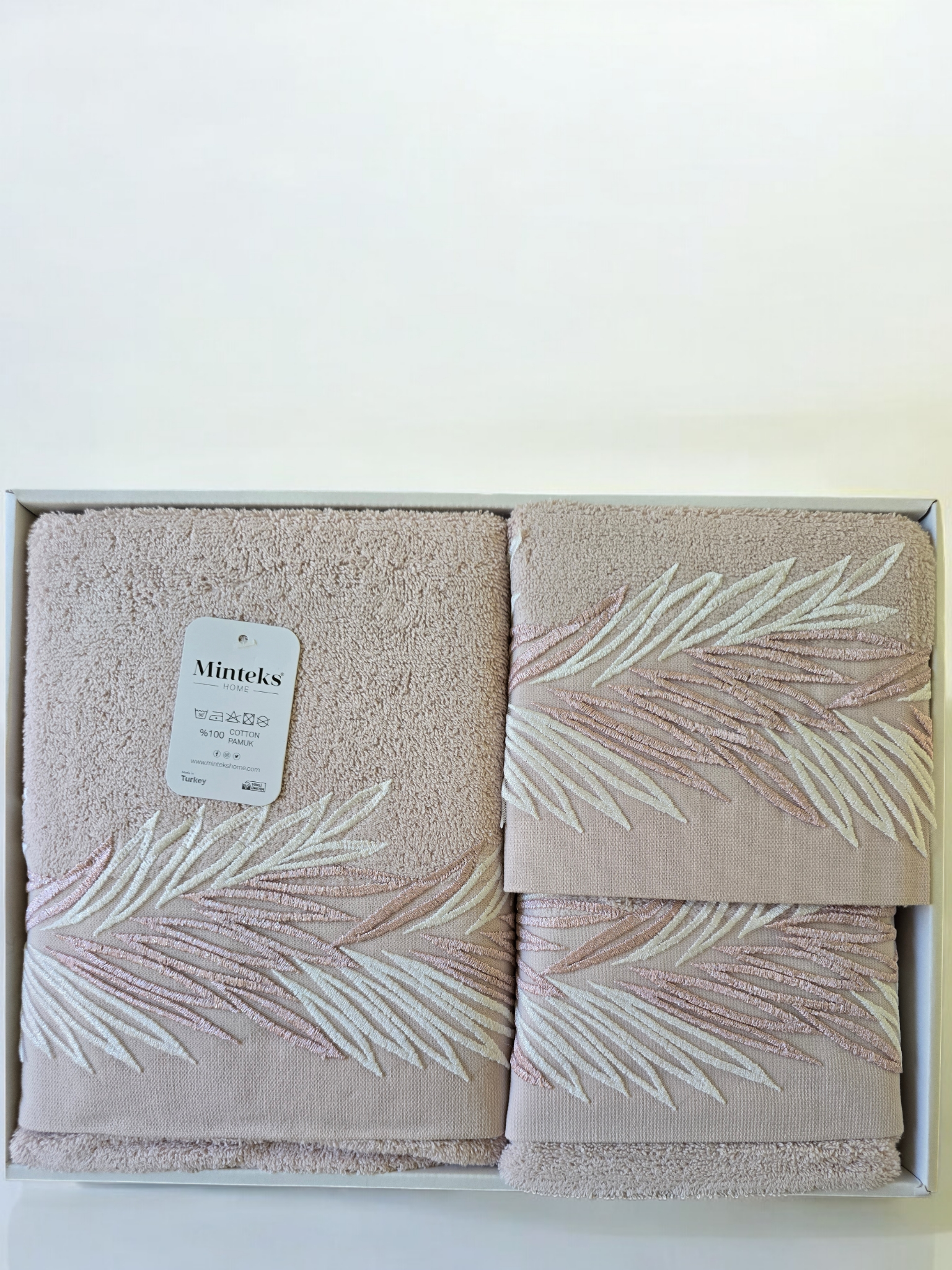 Turkish Cotton Towel Set My Home Exclusive. Quality Turkish cotton luxury towels and towel sets. Luxurious and stylish towels.