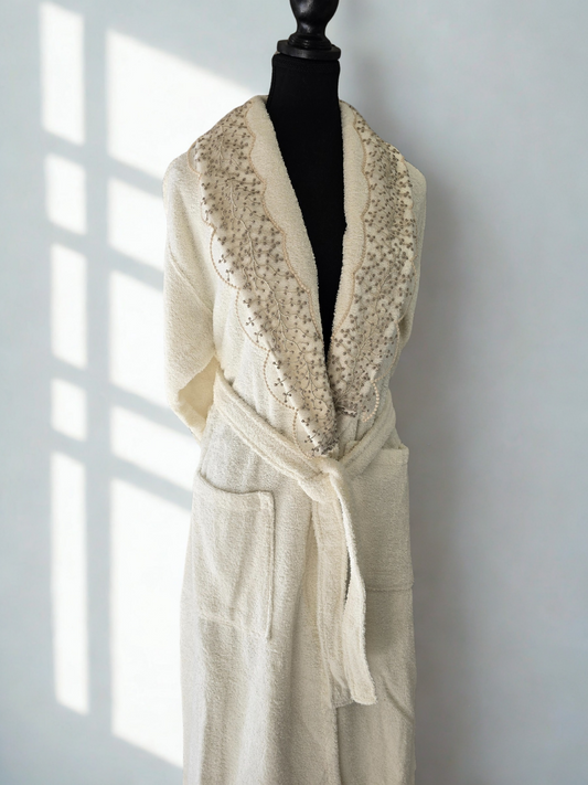 Allium Ivory Bathrobe 100% cotton soft fabric for comfortable, breathable, and luxurious loungewear.