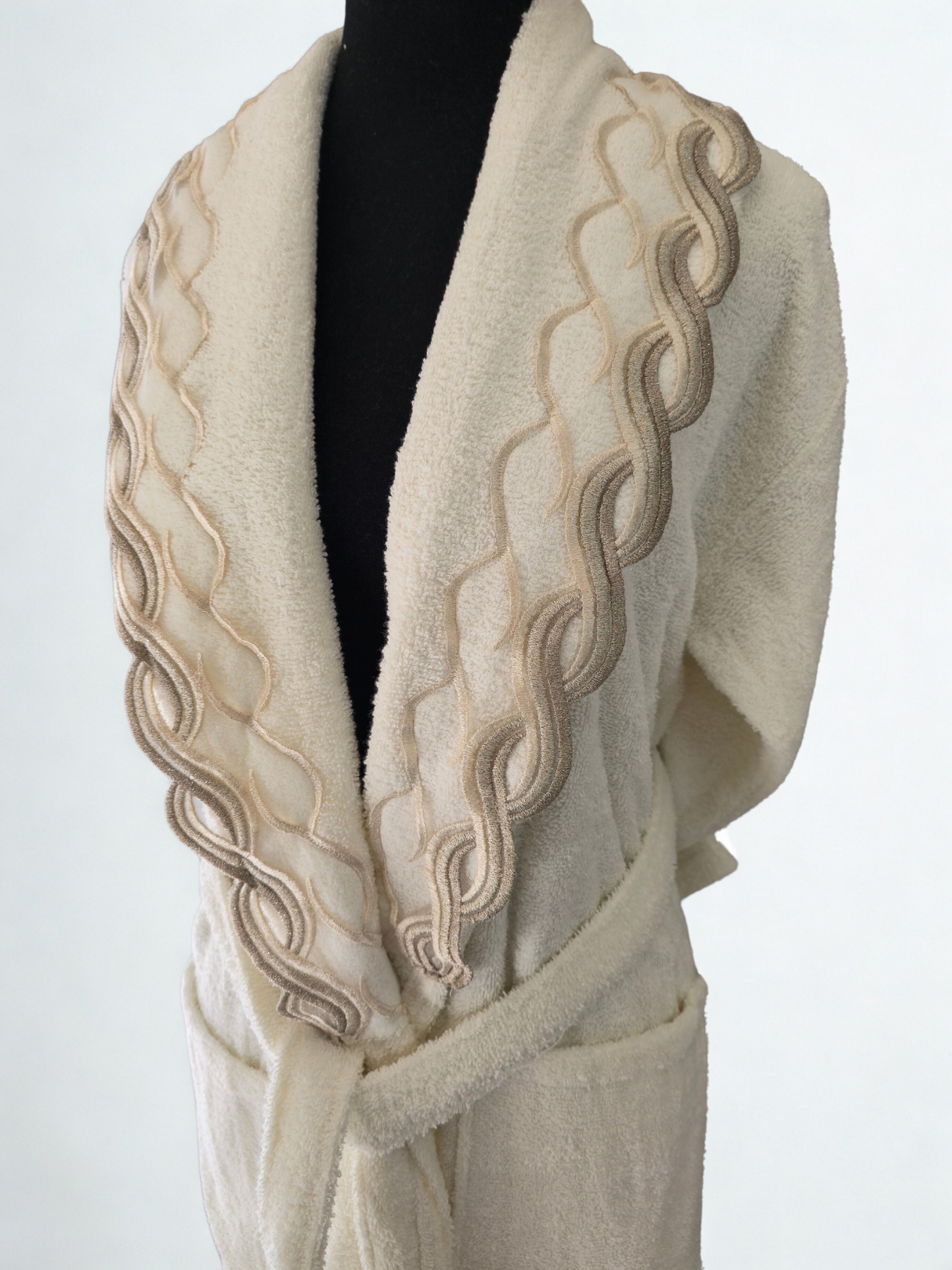 freyza ivory cotton bathrobe and robe on mannequin, lightweight and comfortable for everyday use