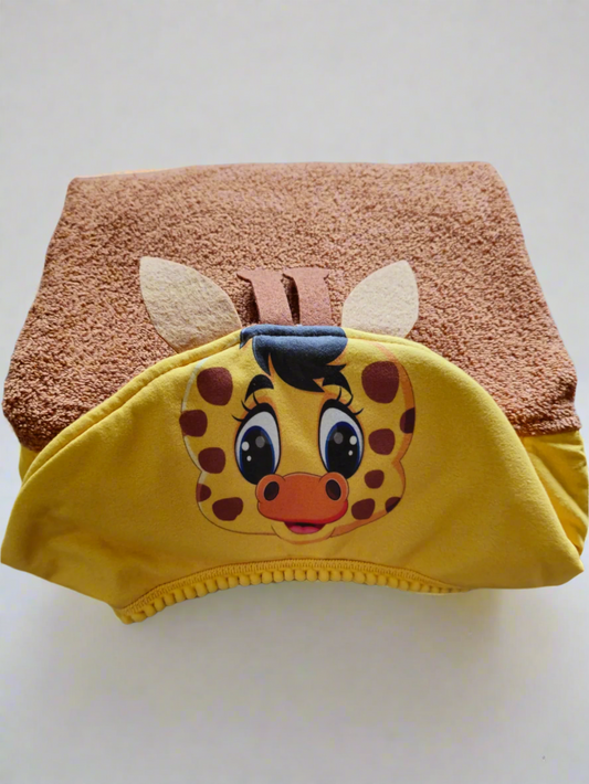 Kids hooded towel in brown with giraffe design