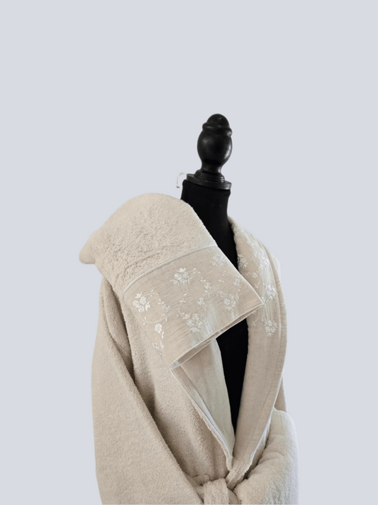 Zeina 3-piece bathrobe set made of soft Turkish cotton in cream, includes robe and two towels